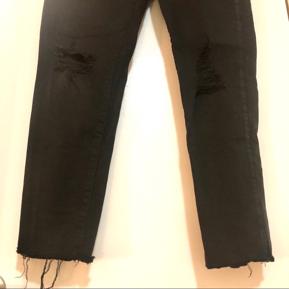 AMERICAN EAGLE black distressed jeggings